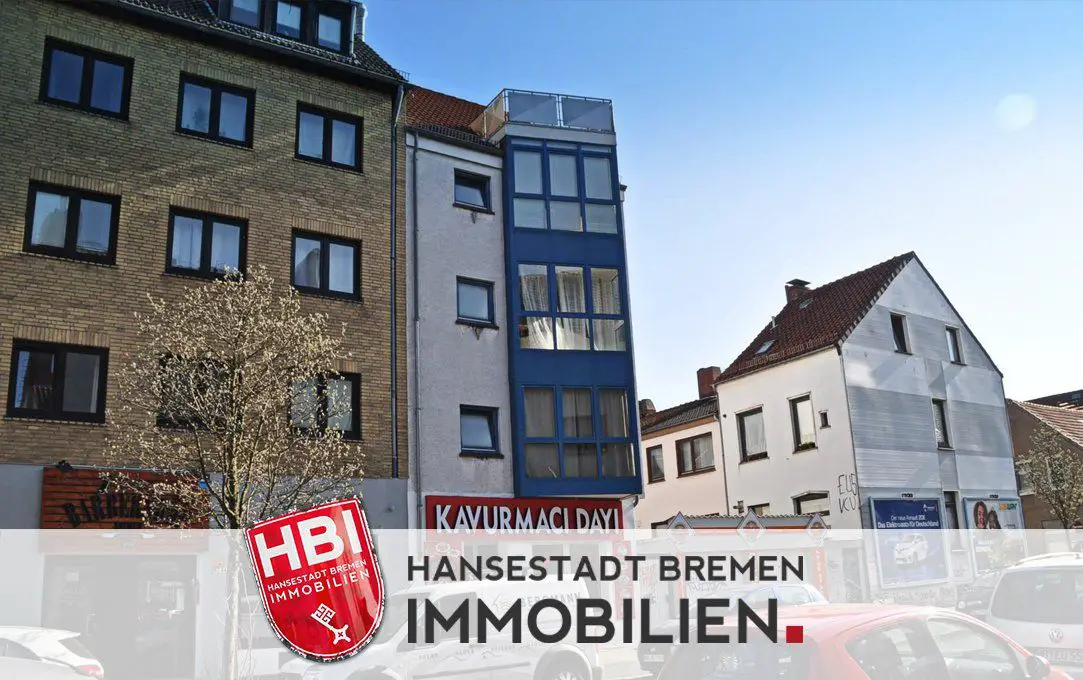Hauptbild -- Neustadt / Großes Reihenendhaus mit drei Wohnungen und Gewerbeeinheit in attraktiver Lage