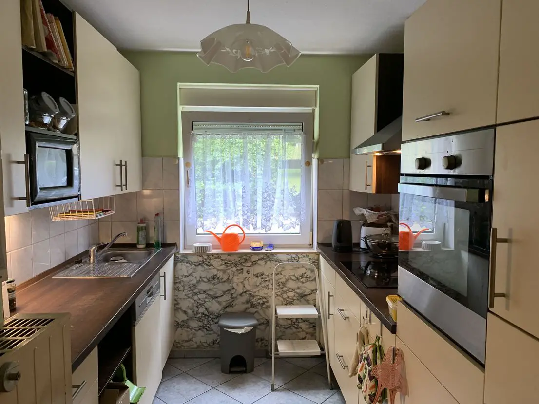 Küche Übersicht -- 4-Zi.-EG-Wohnung mit EBK und Balkon provisionsfrei in Biberach