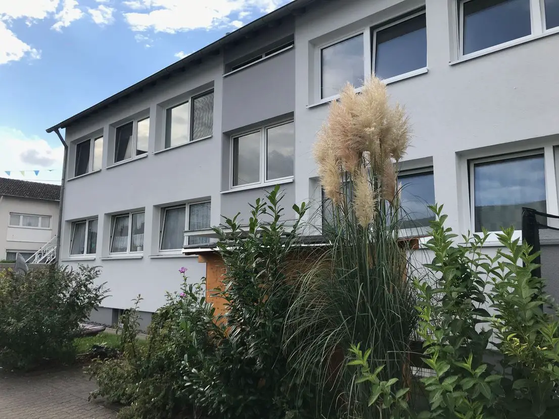 IMG_0993 -- Attraktiv 3-Zi-Wohnung mit Balkon, Einbauküche und Garten in Koblenz Kesselheim