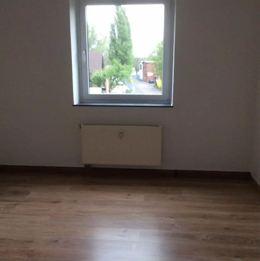 Beispiel Schlafzimmer -- Wir renovieren für Sie - große 3-Zimmerwohnung im Burgstädtchen Krefeld-Linn