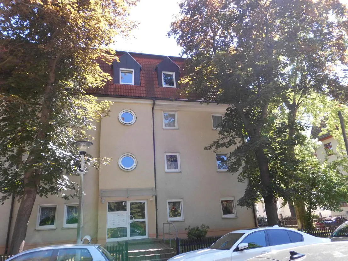 DSCI4185 -- **geräumige 4- Raum Wohnung am Schwanenteich mit Balkon und Tiefgaragenstellplatz **
