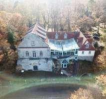 Jagdschloss -- Historisches Jagdschloss in den Spiegelsbergen