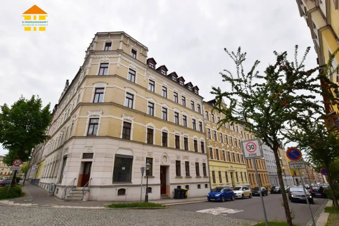 Hausansicht -- Schicke Wohnung in zentraler Lage von Chemnitz - der 1. Monat ist kaltmietfrei