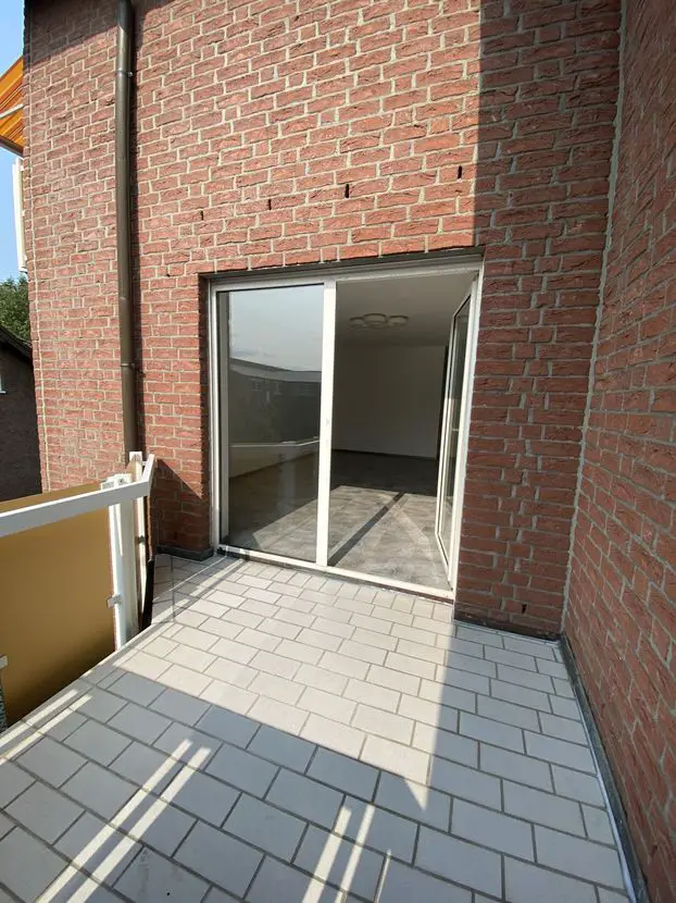Balkon -- Attraktive 3-Raum-Wohnung in Bergheim City