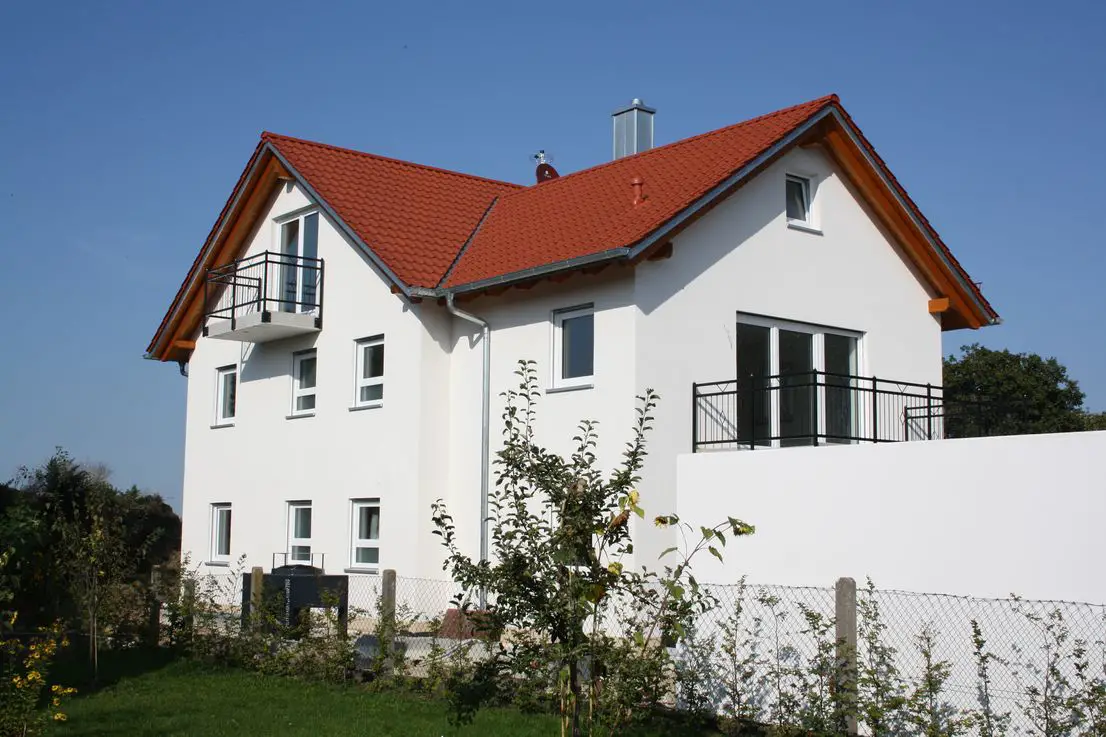 Haus -- Erstbezug: exklusive 3-Zimmer-Wohnung mit Balkon in Fürstenfeldbruck
