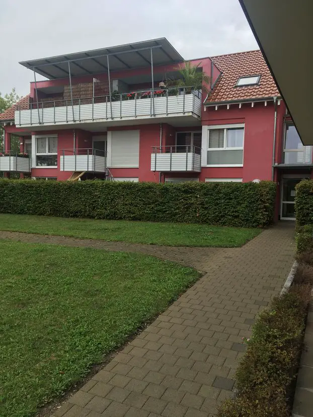 IMG_5943 -- Stilvolle, modernisierte 4,5-Zimmer-EG-Wohnung mit Terrasse und EBK in Denkingen