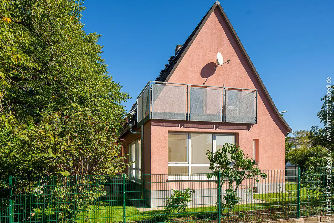 Haus in Darmstadt-Eberstadt -- Freistehendes Einfamilienhaus mit Garage in Darmstadt-Eberstadt