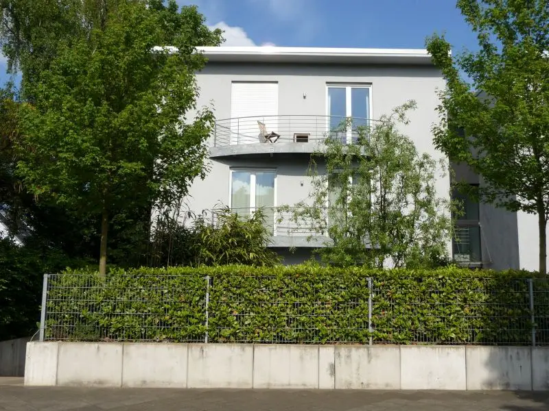 N9a-Aussenaufnahme -- Wunderschöne 3-Zimmerwohnung im Düsseldorfer Norden in Grünlage sehr nah zum Rhein gelegen