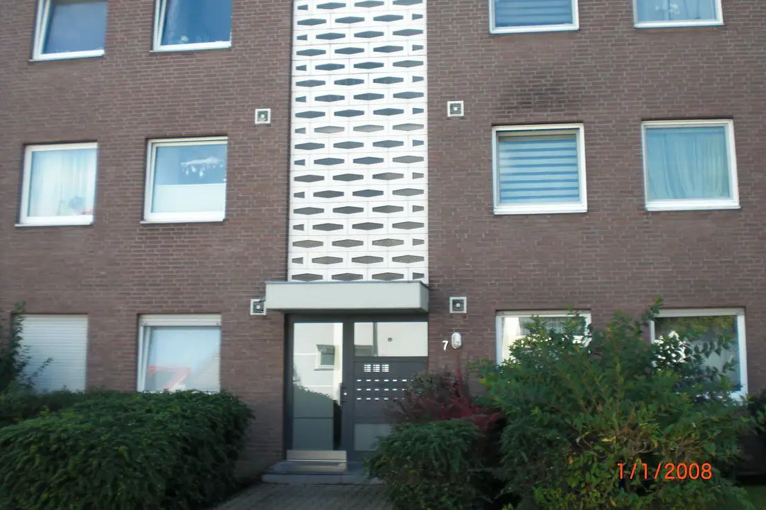 Hausansicht -- Gepflegte 2-Zimmer-EG-Wohnung mit Balkon in Aachen, hell und freundlich