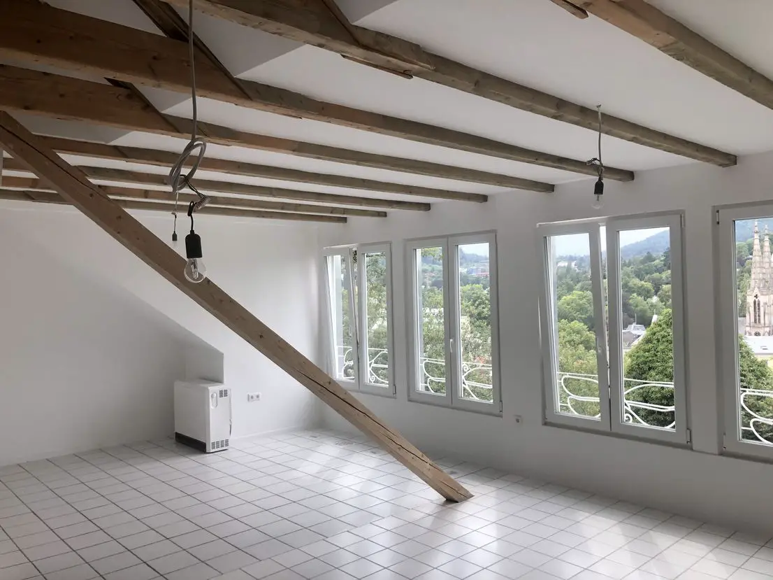 IMG_6321 -- 2-Zimmer-Wohnung mit herrlicher Aussicht – In bester Wohngegend in Baden-Baden