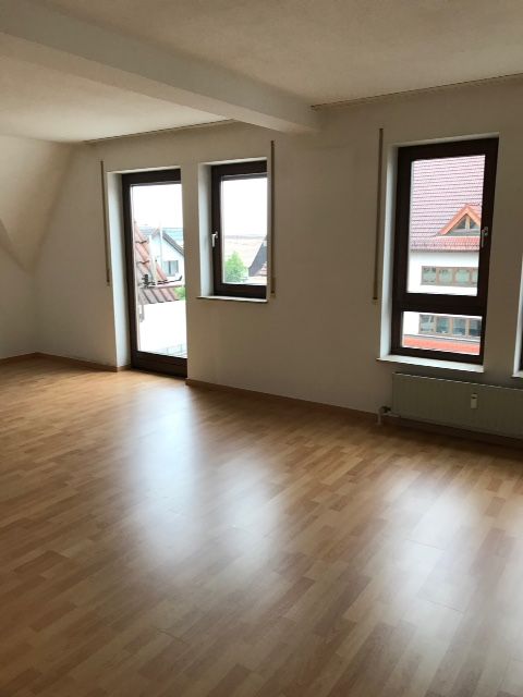IMG_7715 -- Vollständig renovierte Wohnung mit zweieinhalb Zimmern sowie Balkon und EBK in Gäufelden