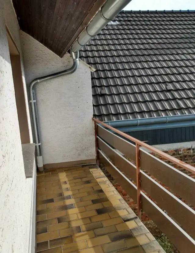 20201007_201455 -- Gepflegte 3-Zimmer-Dachgeschosswohnung mit Balkon in Rösberg