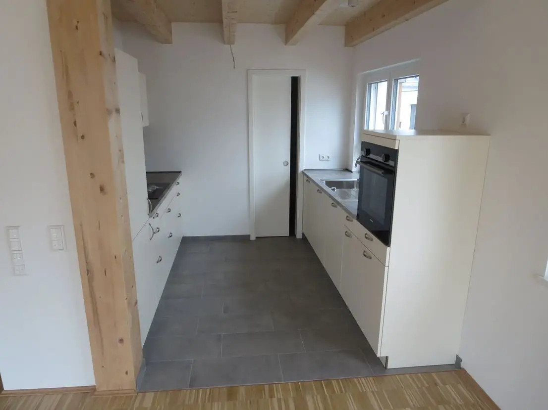 Küche -- Neubau Doppelhaushälfte mit fünf Zimmer (Allergiker geeignet) in Niddatal-Ilbenstadt (Wetteraukreis)