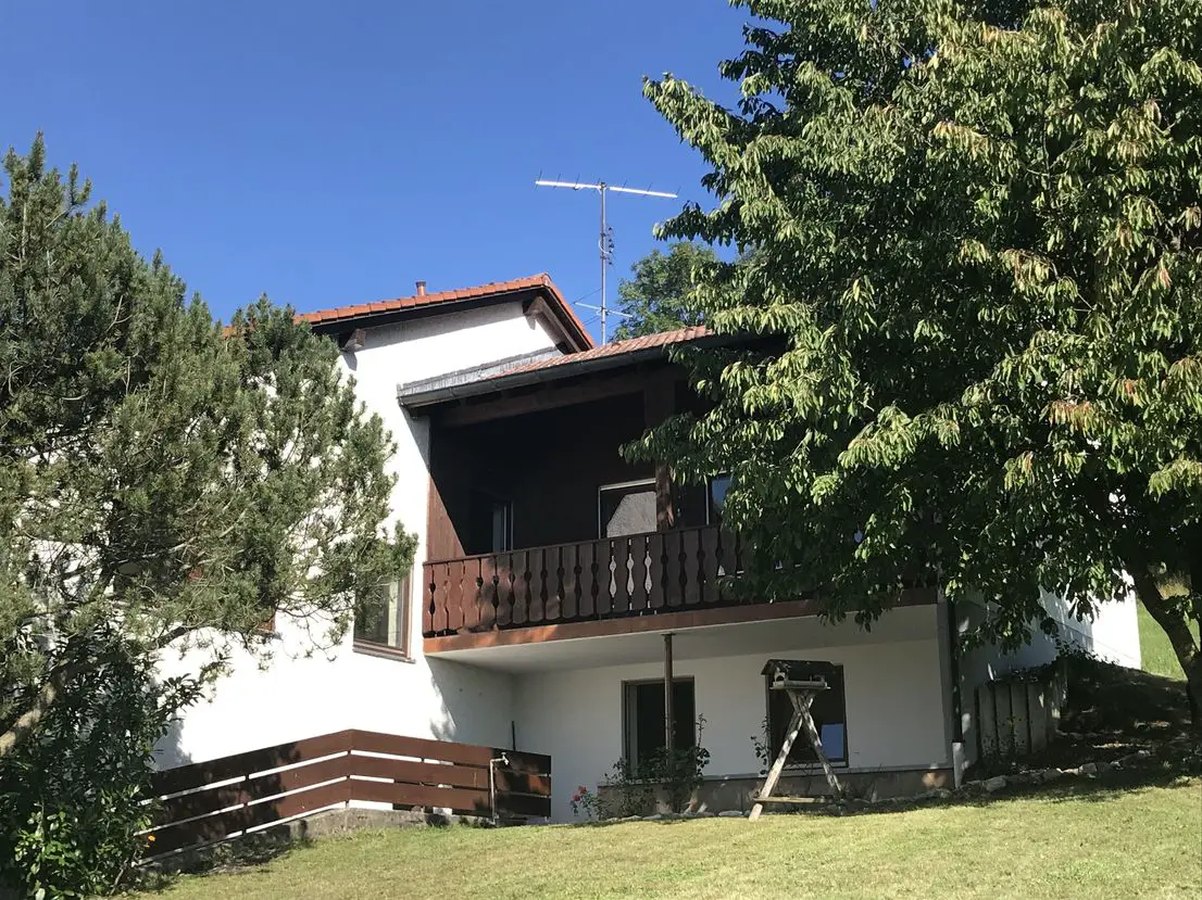 Ansicht SW -- Erstbezug nach Sanierung: großzügiges 7-Zimmer-Einfamilienhaus in der Nähe von Kranzberg