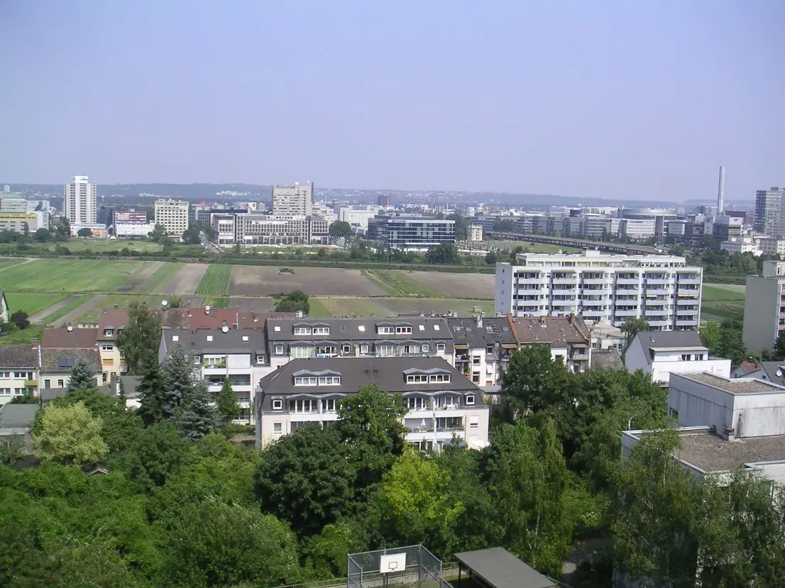 Ausblick -- Single-Appartment mit Skyline-Blick in Frankfurt a.M.-Oberrad