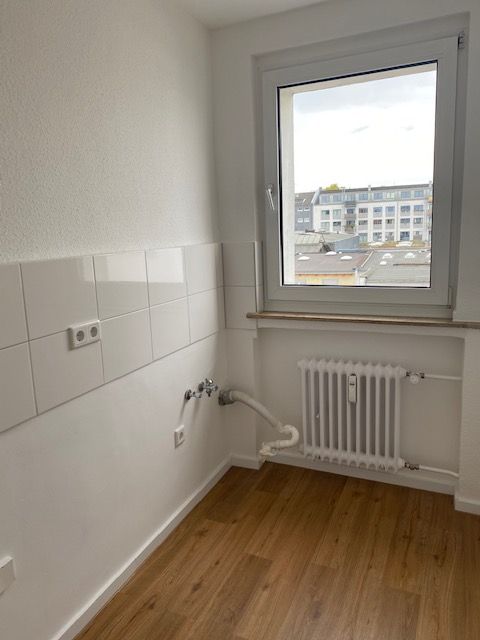 Küche -- Köln-Ehrenfeld, sanierte 2-Zimmer-Wohnung in TOP-Lage