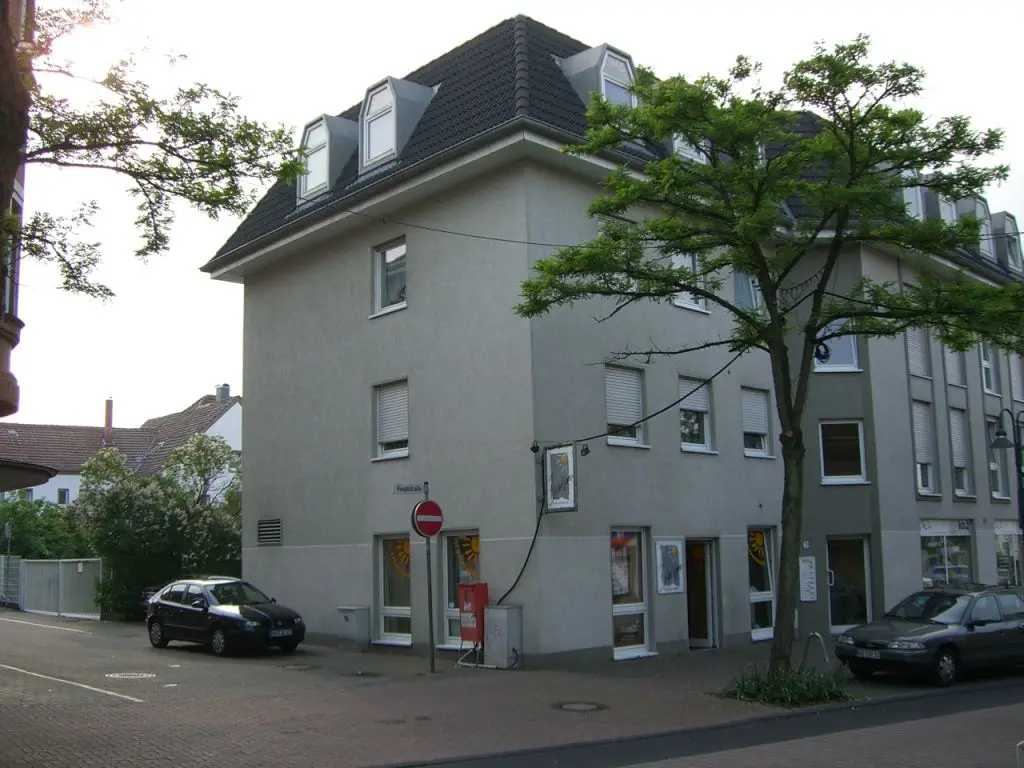 300 -- Gepflegte 3-Raum-Wohnung mit Balkon und Einbauküche in Beckum / Neubeckum