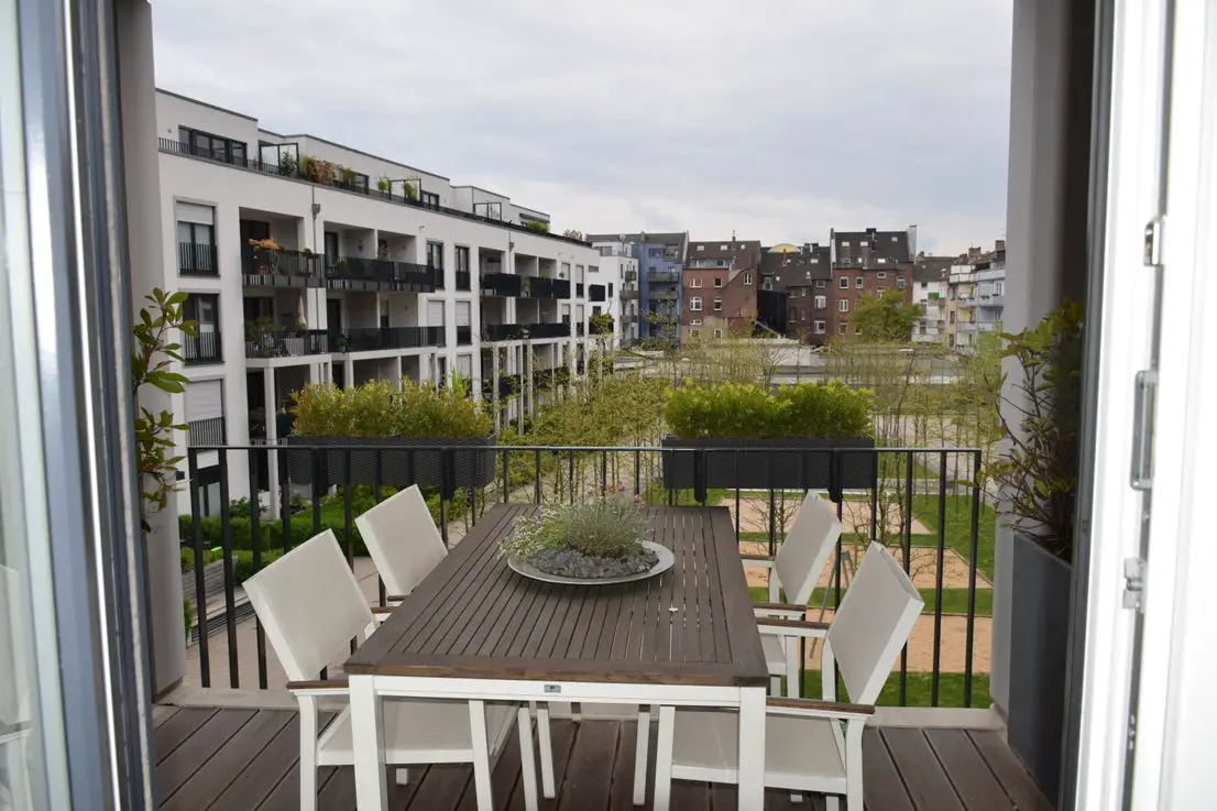 Balkon -- Schöne vier Zimmer Wohnung in Düsseldorf, Flingern Nord