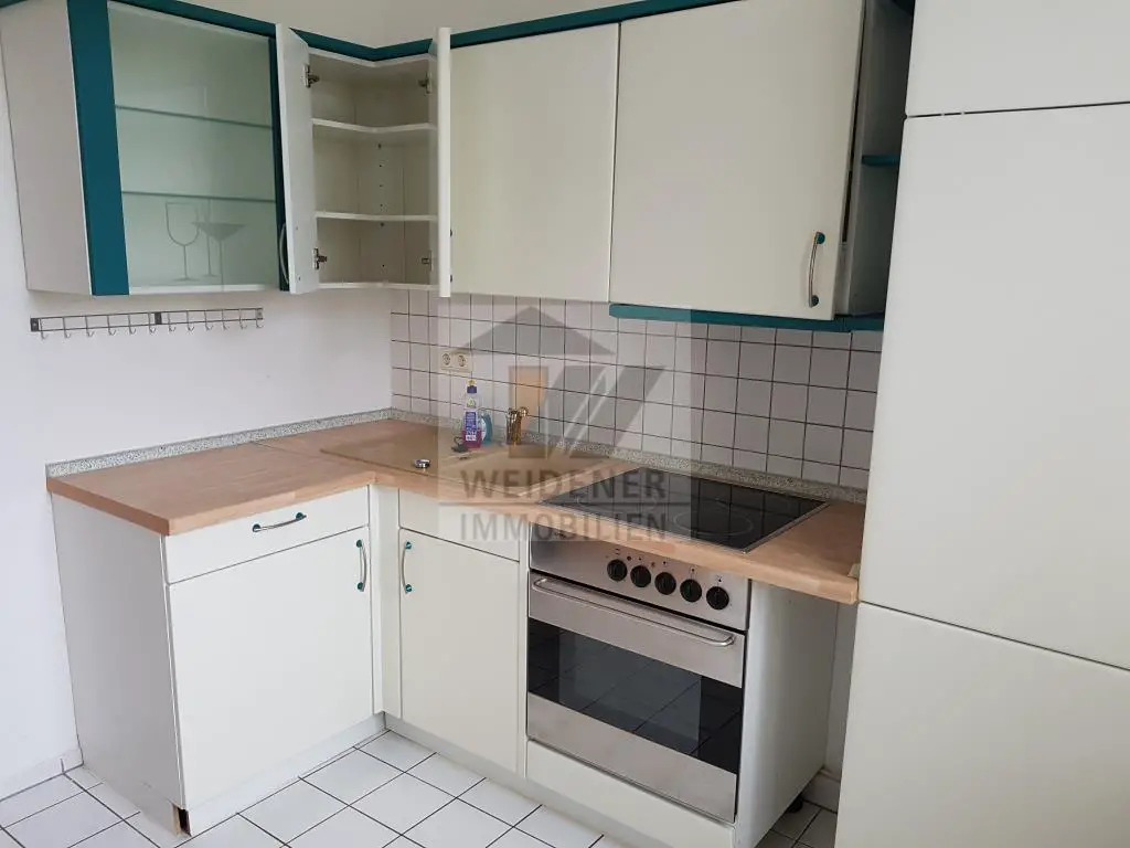 Küche -- 1 Raum Wohnung mit Einbauküche zum Schnäppchenpreis!