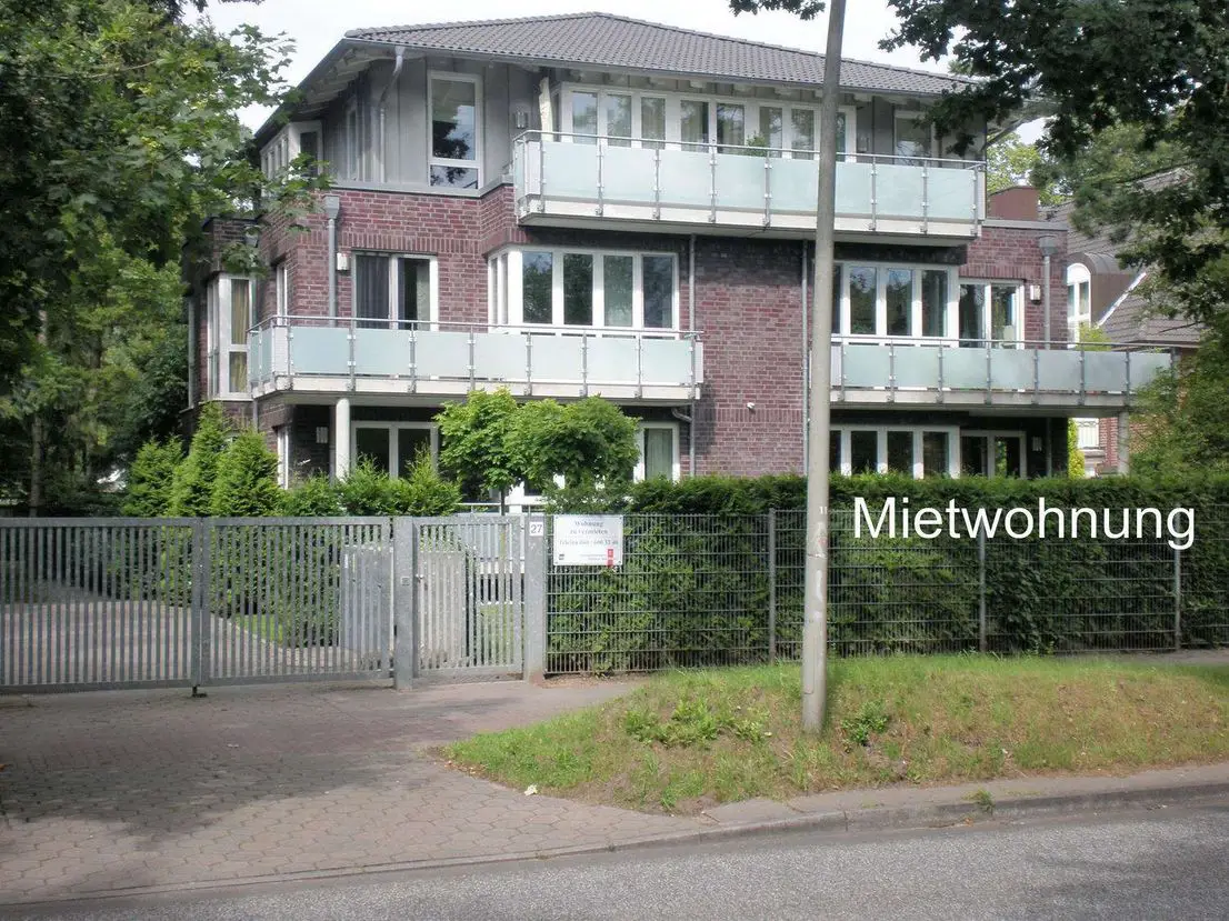 I. OG rechts -- moderne 3 Zimmer Mietwohnung in HH - Wellingsbüttel - Centrumsnähe (S-Bahn)