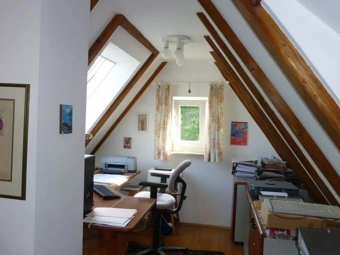 Büro Dachgeschoss -- Gemütliches freistehendes Einfamilienhaus im Hochtaunuskreis, Kronberg im Taunus