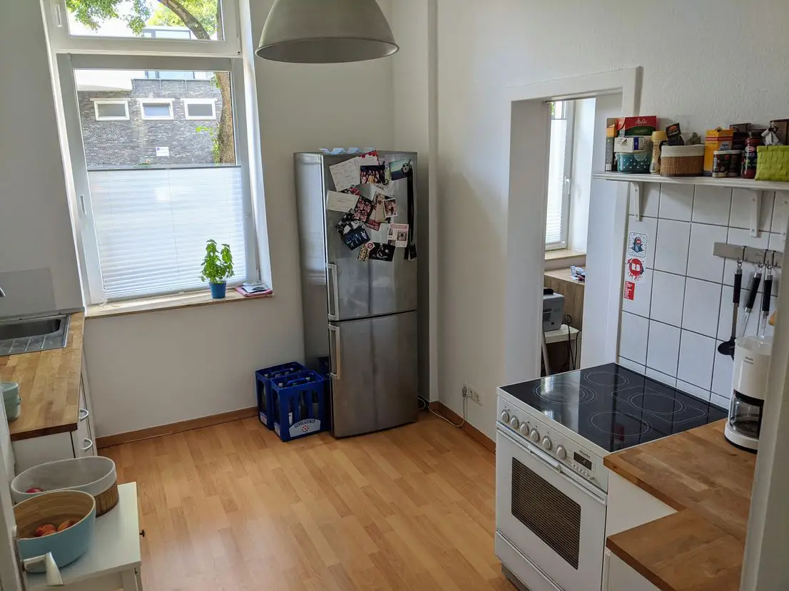 Küche -- Altbau, sanierte 3-Zimmer-EG-Wohnung in Brühl
