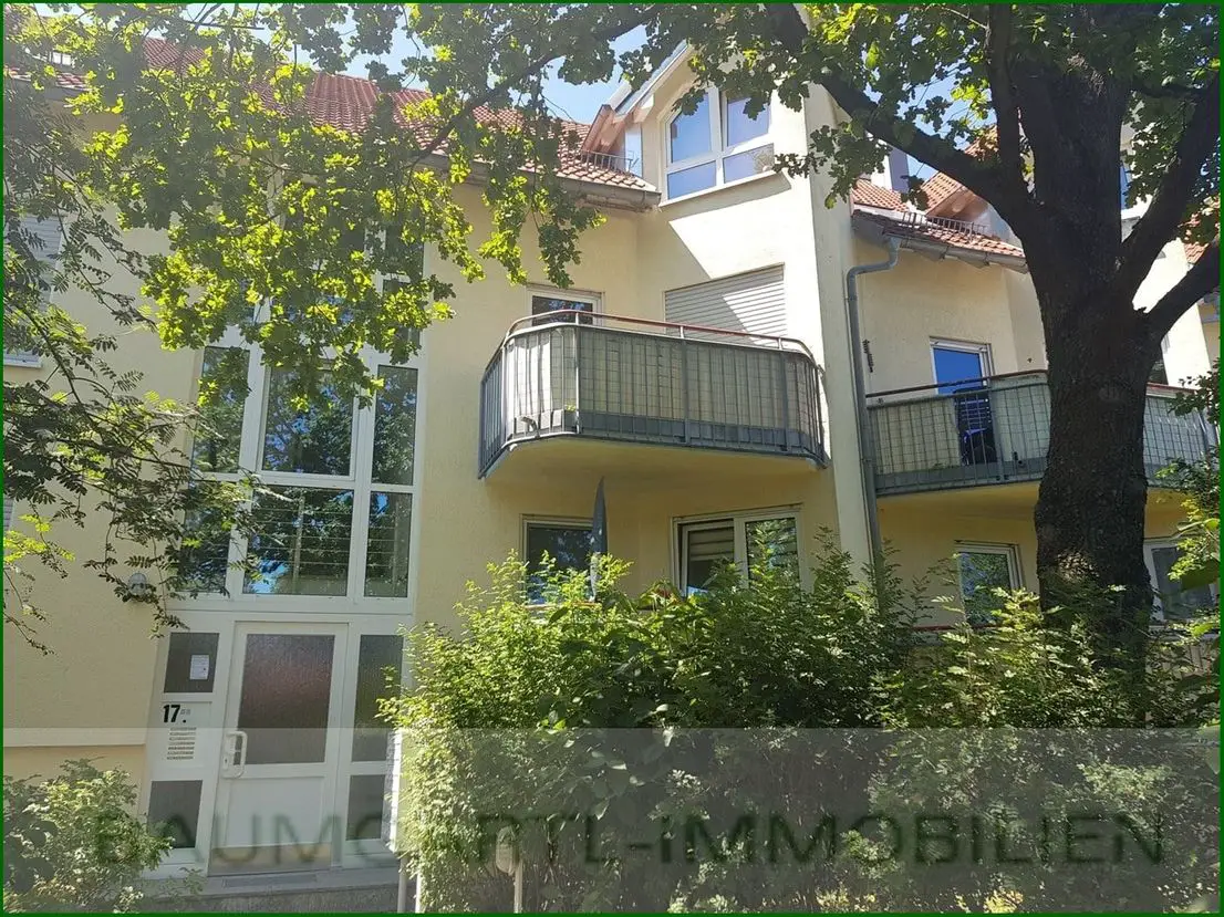Wohnung mit Balkon -- Dresden-Weißig eine gemütliche 1 Zimmerwohnung mit Balkon in ruhiger Lage