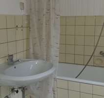 Badezimmer -- Zentrum Siegen: Schönes Zimmer in WG in solidem Haus mit netten Leuten!!