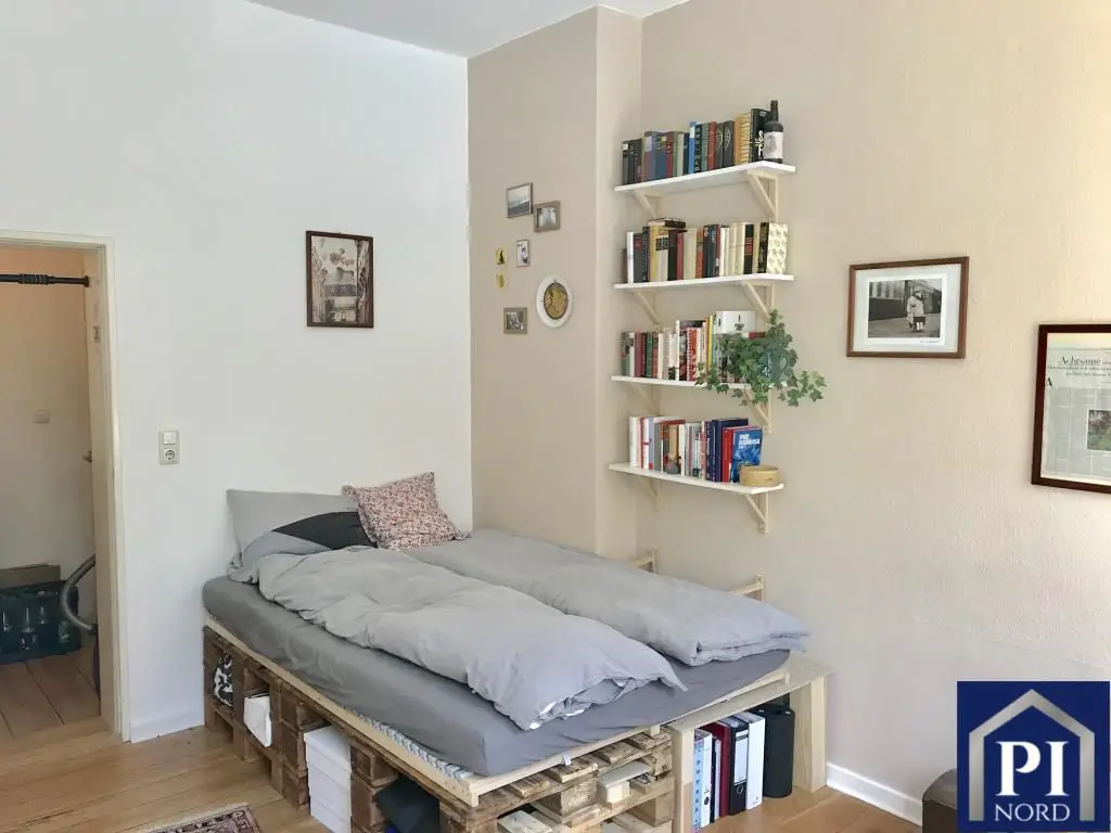 Schlafzimmer II -- Schön geschnittene 3 Zimmer Wohnung am Schrevenpark mit Balkon! Kapitalanlage - Vermietet