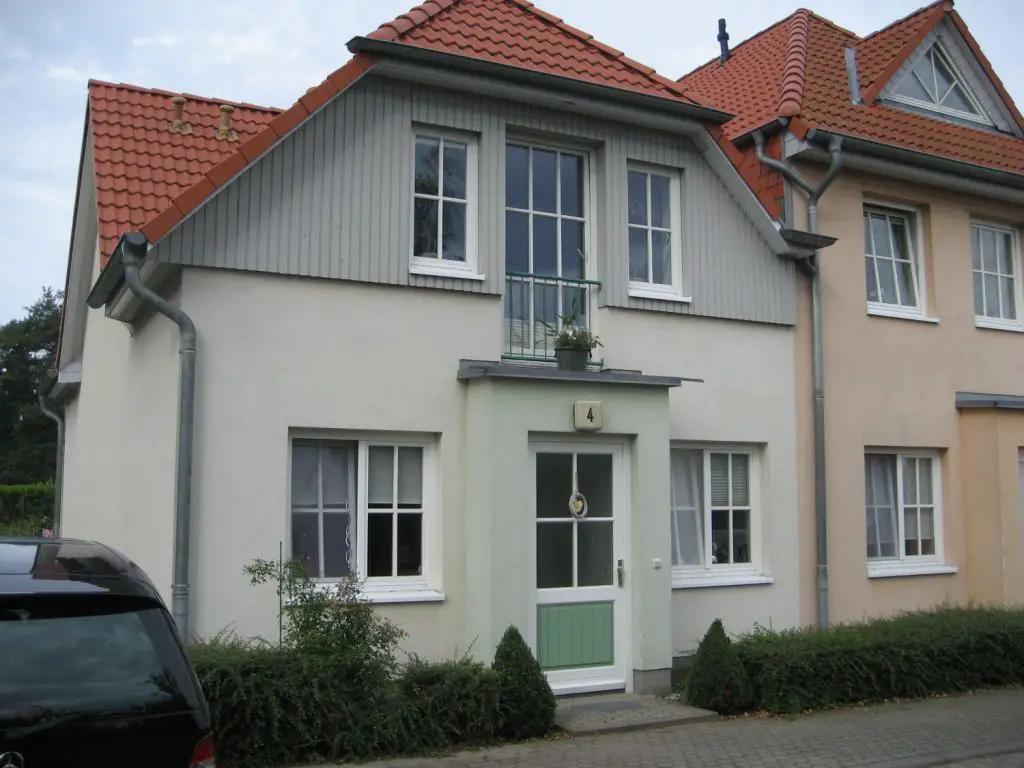 1 -- Gepflegte 2-Zimmer-Wohnung mit Einbauküche und Stellplatz in Wittenbeck