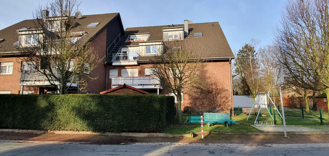20191228_130649 -- Vollständig renovierte 3-Zimmer-Dachgeschosswohnung mit Balkon in Dinslaken-Eppinghoven