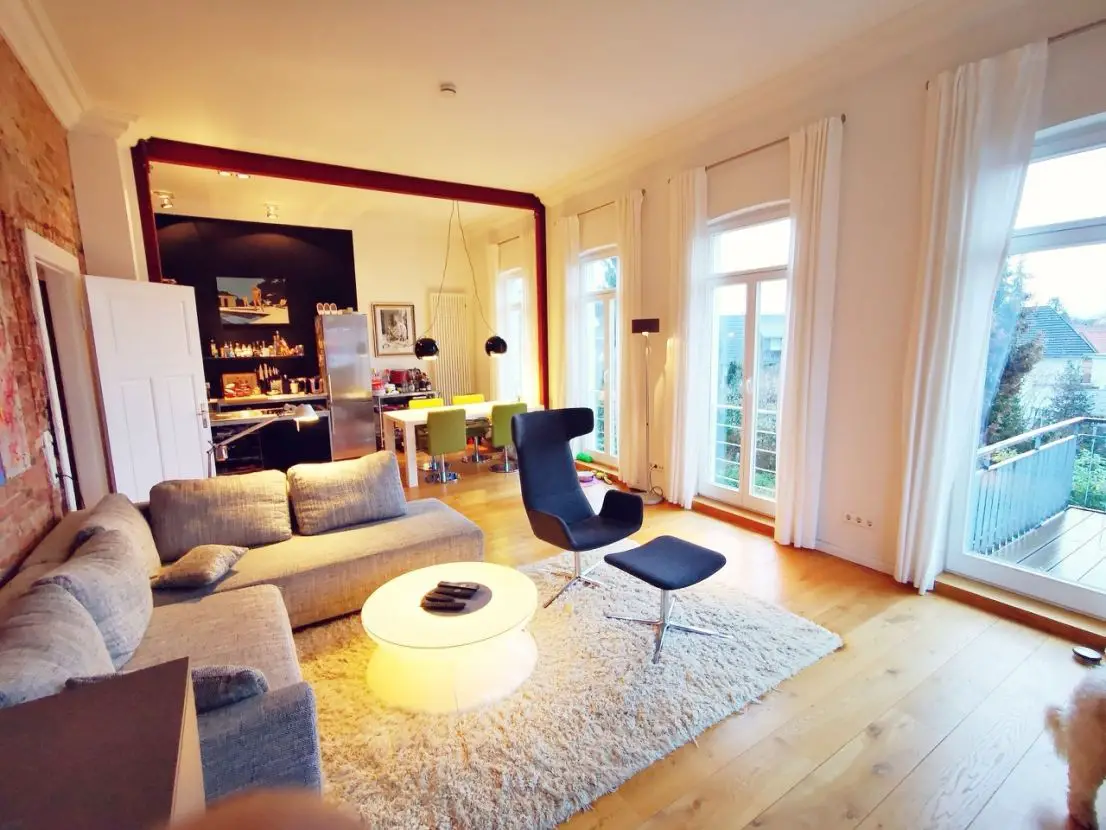 Wohnzimmer -- Traumhafte Wohnung in Toplage (Ziegelhofviertel) PROVISIONSFREI