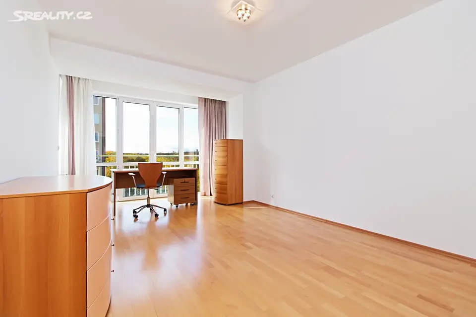 Prodej bytu 4+1 145 m², Renoirova, Praha 5 - Hlubočepy