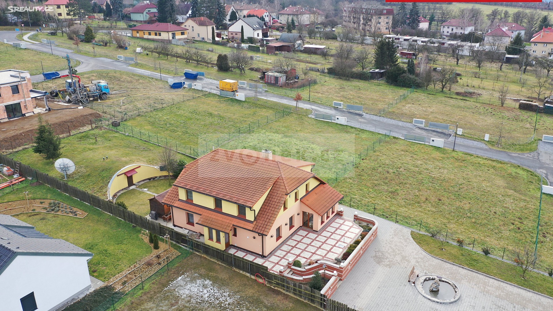 Prodej  rodinného domu 300 m², pozemek 2 085 m², Husova, Napajedla