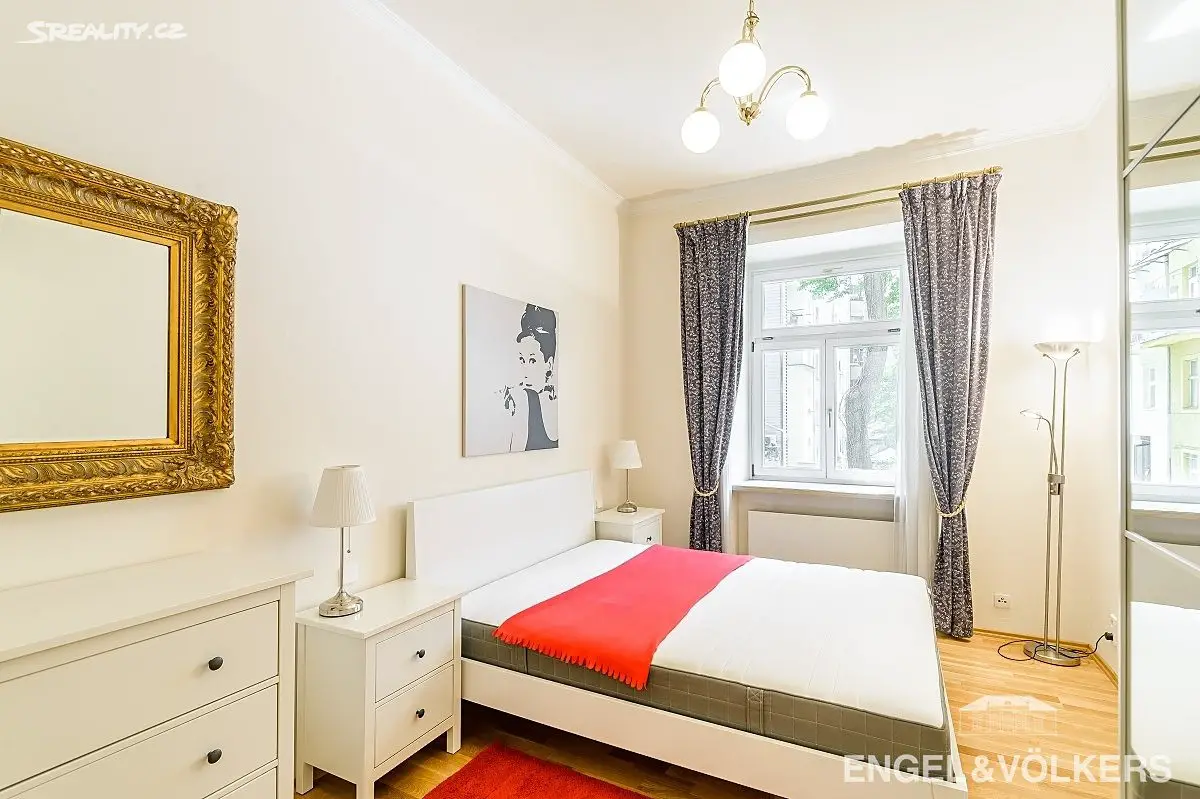 Pronájem bytu 3+1 88 m², Dřevná, Praha 2 - Nové Město