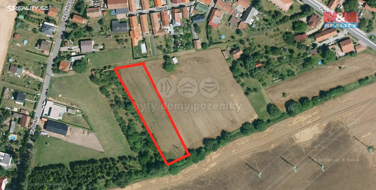 Prodej  stavebního pozemku 3 678 m², Pečky - Velké Chvalovice, okres Kolín