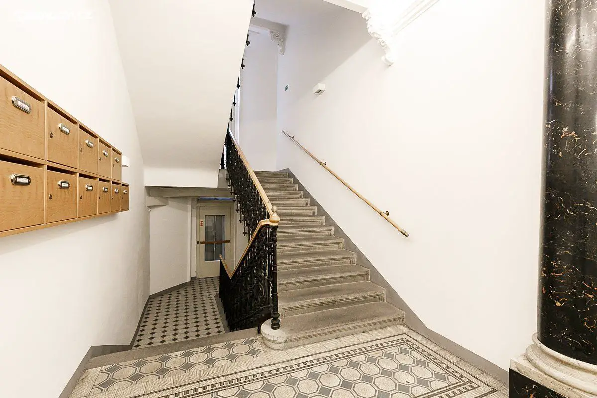 Pronájem bytu 2+kk 66 m², Soukenická, Praha 1 - Nové Město