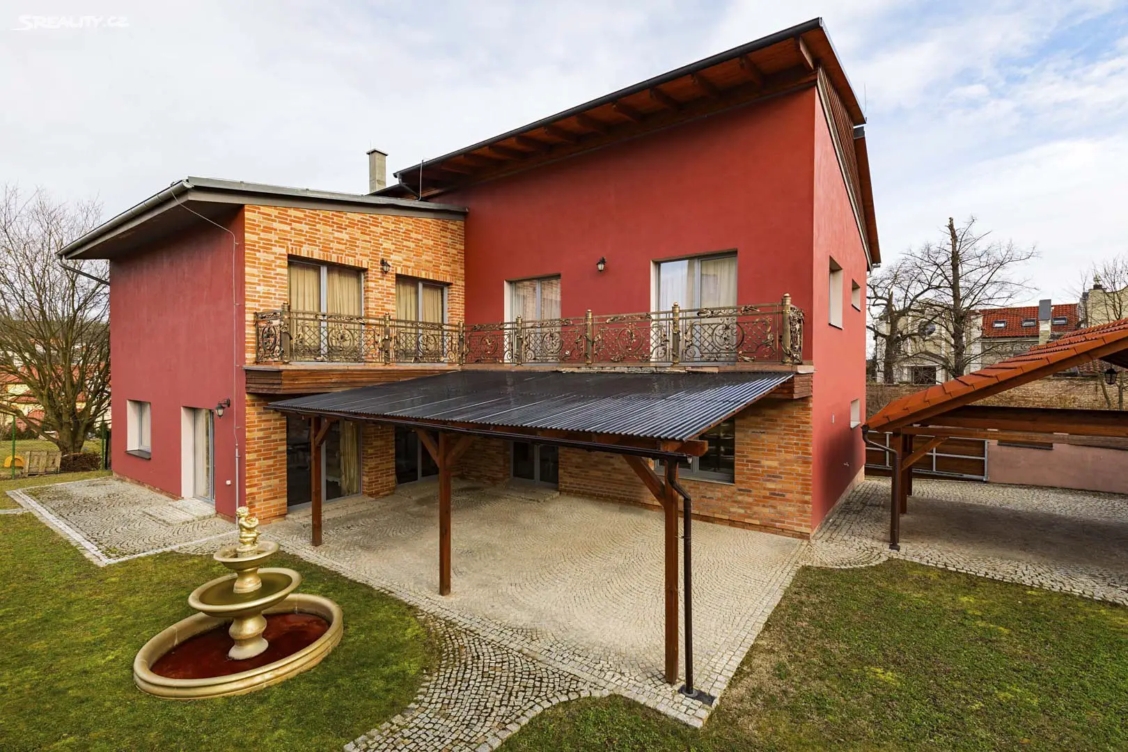 Prodej  rodinného domu 428 m², pozemek 886 m², Polní, Tuchoměřice