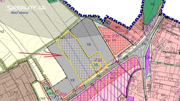 Prodej  komerčního pozemku 40 417 m², U Paleska, Krmelín