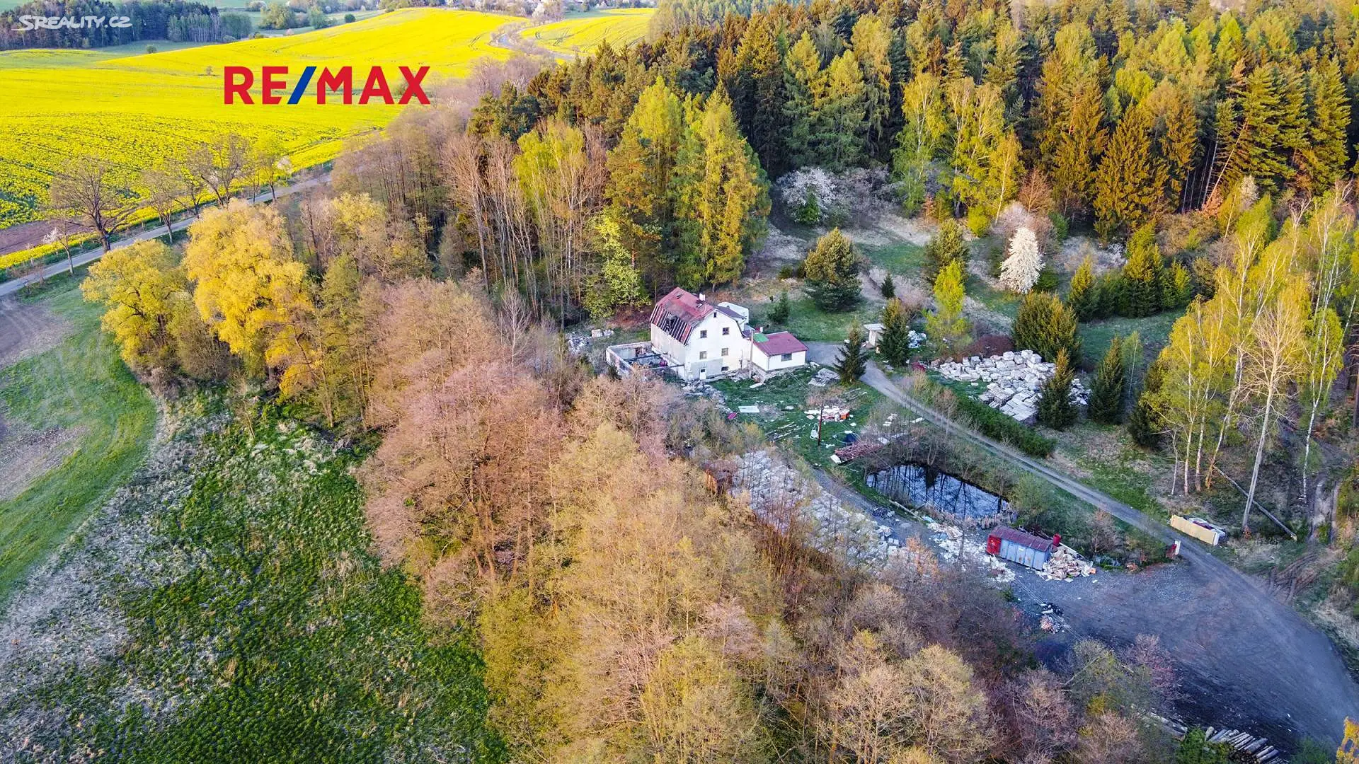 Prodej  rodinného domu 245 m², pozemek 4 310 m², Sadov - Lesov, okres Karlovy Vary
