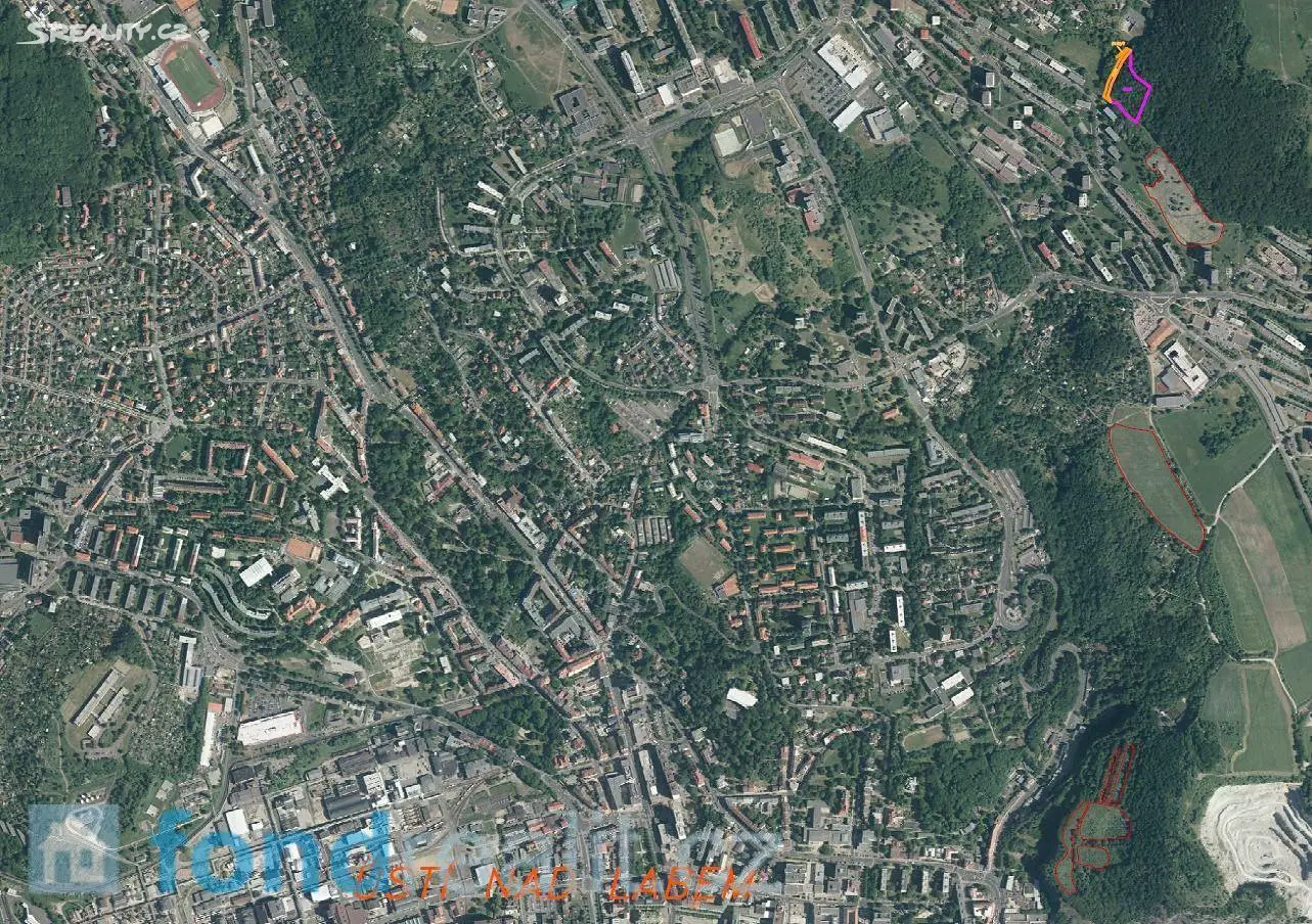 Prodej  pozemku 8 371 m², Ústí nad Labem, okres Ústí nad Labem
