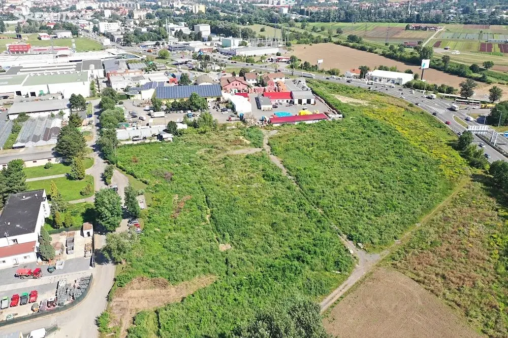 Pronájem  komerčního pozemku 35 081 m², Brno, okres Brno-město