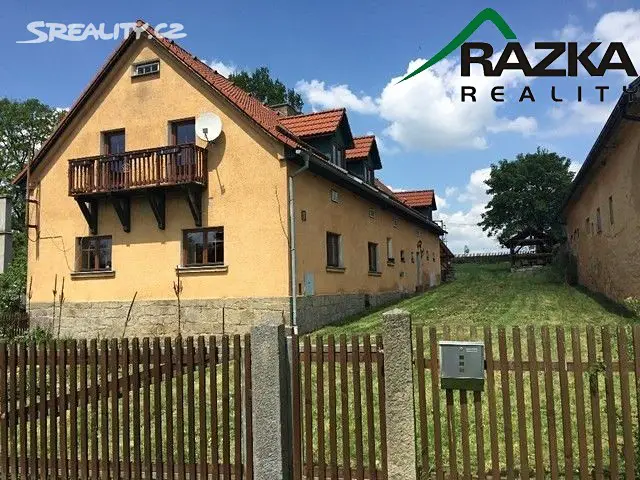Prodej  rodinného domu 440 m², pozemek 1 090 m², Hošťka - Žebráky, okres Tachov