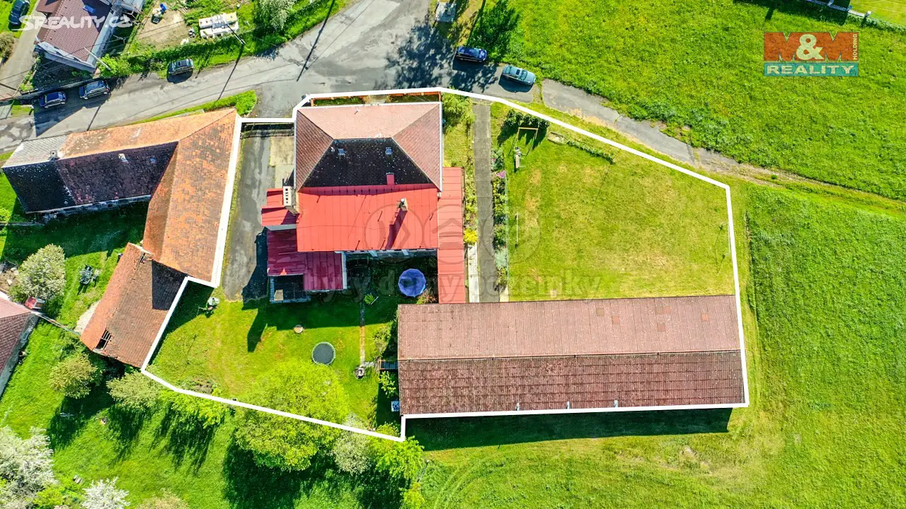 Prodej  rodinného domu 800 m², pozemek 2 952 m², Nalžovské Hory - Miřenice, okres Klatovy