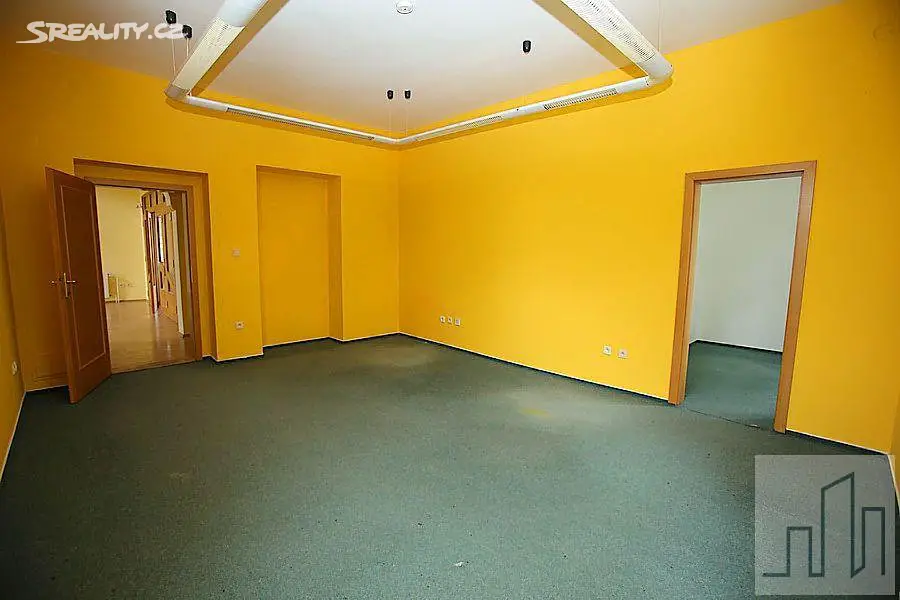 Prodej  vily 474 m², pozemek 6 315 m², Nádražní, Dobříň