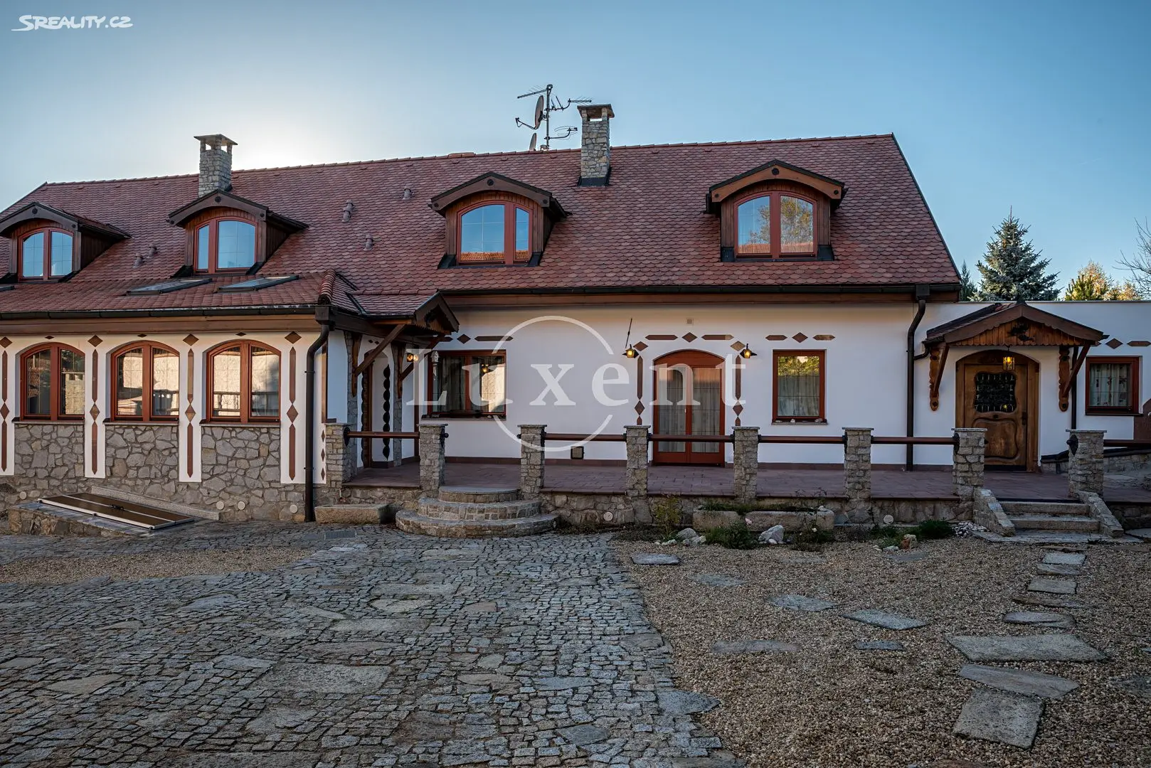 Prodej  rodinného domu 1 006 m², pozemek 5 000 m², Mnich, okres Pelhřimov
