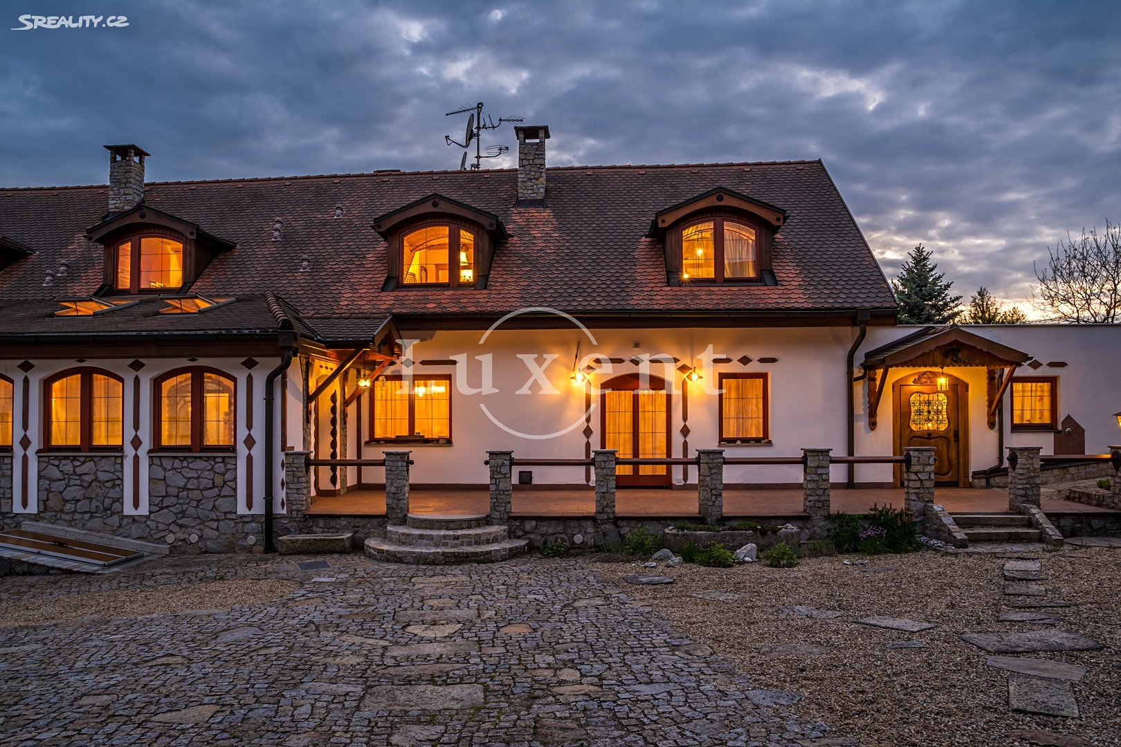 Prodej  rodinného domu 1 006 m², pozemek 5 000 m², Mnich, okres Pelhřimov