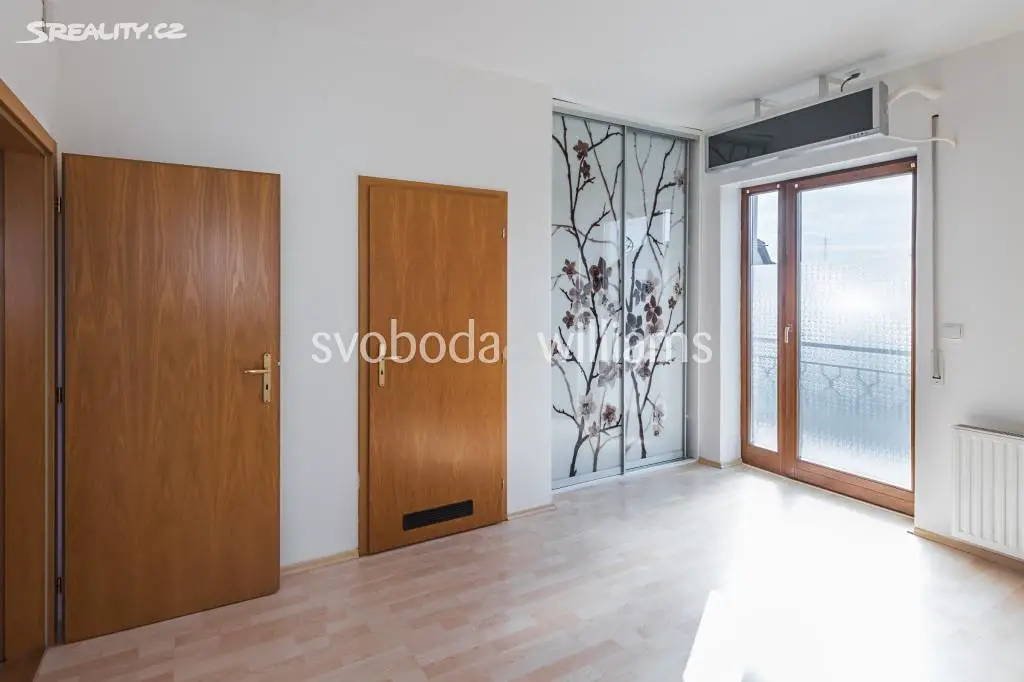 Prodej  rodinného domu 245 m², pozemek 598 m², Želivská, Říčany