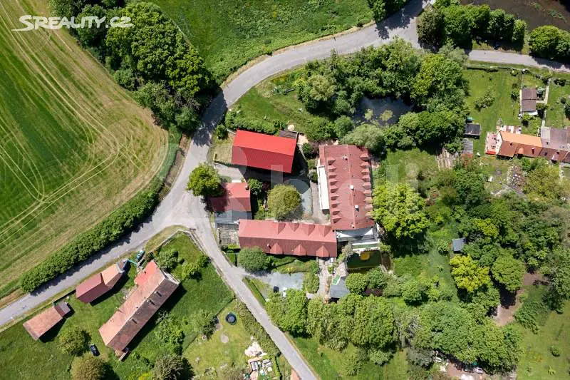 Prodej  vily 240 m², pozemek 1 925 m², Ronov nad Doubravou - Mladotice, okres Chrudim