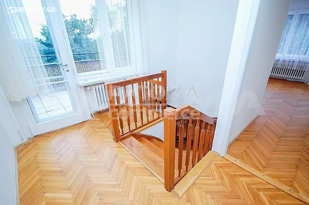 Pronájem  vily 450 m², pozemek 1 335 m², Filmařská, Praha 5 - Hlubočepy